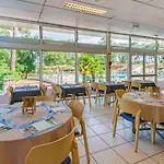 Azureva Club Les Bains 假日公园 4*