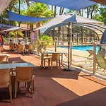 Azureva Club Les Bains 4* 龙斯莱班