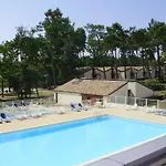 Azureva Club Les Bains 假日公园