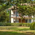 Kompleks wypoczynkowy Azureva Club Les Bains Ronce les Bains