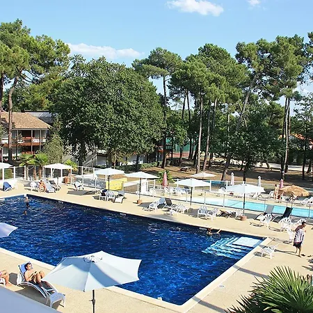 Azureva Club Les Bains 4*