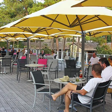 Azureva Club Les Bains 4*