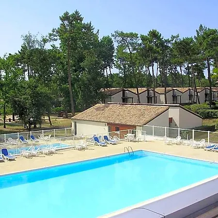 Azureva Club Les Bains Ronce-les-Bains