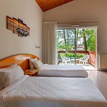 Prázdninový areál Azureva Club Les Bains Ronce-les-Bains