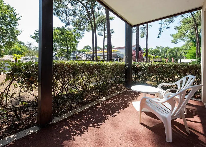 Azureva Club Les Bains Parque de vacaciones Ronce-les-Bains