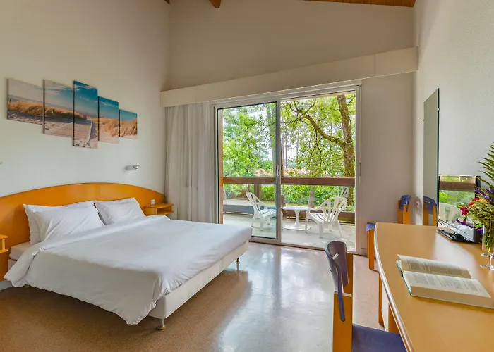 Azureva Club Les Bains 4* Ronce-les-Bains