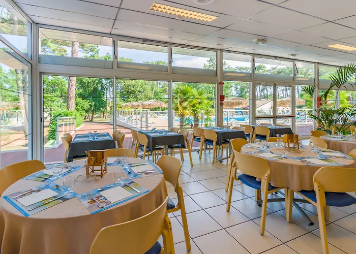 Azureva Club Les Bains Village de vacances 4*