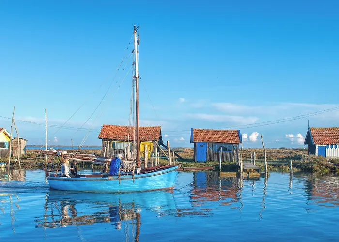 Azureva Club Les Bains Village de vacances Ronce-les-Bains