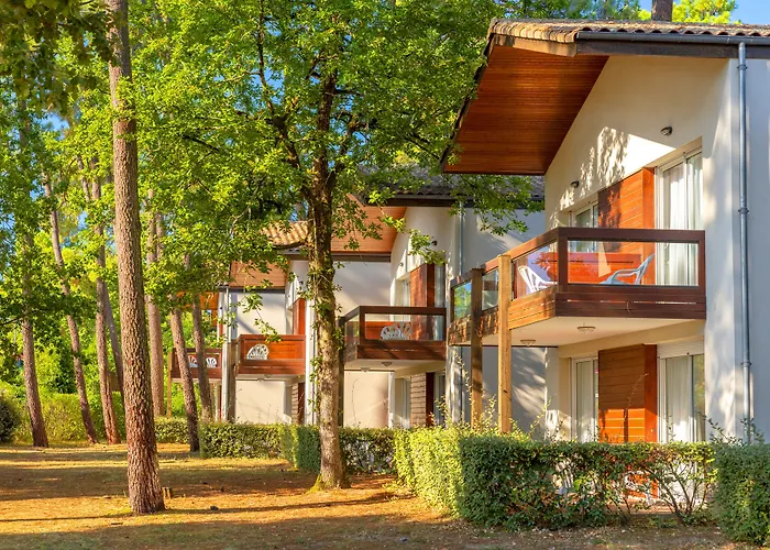 Village de vacances Azureva Club Les Bains Ronce-les-Bains