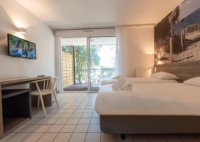 Azureva Club Les Bains Village de vacances