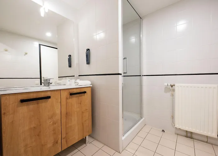 Azureva Club Les Bains 4*