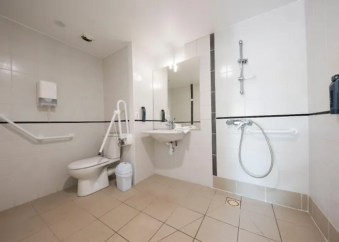 Azureva Club Les Bains Village de vacances